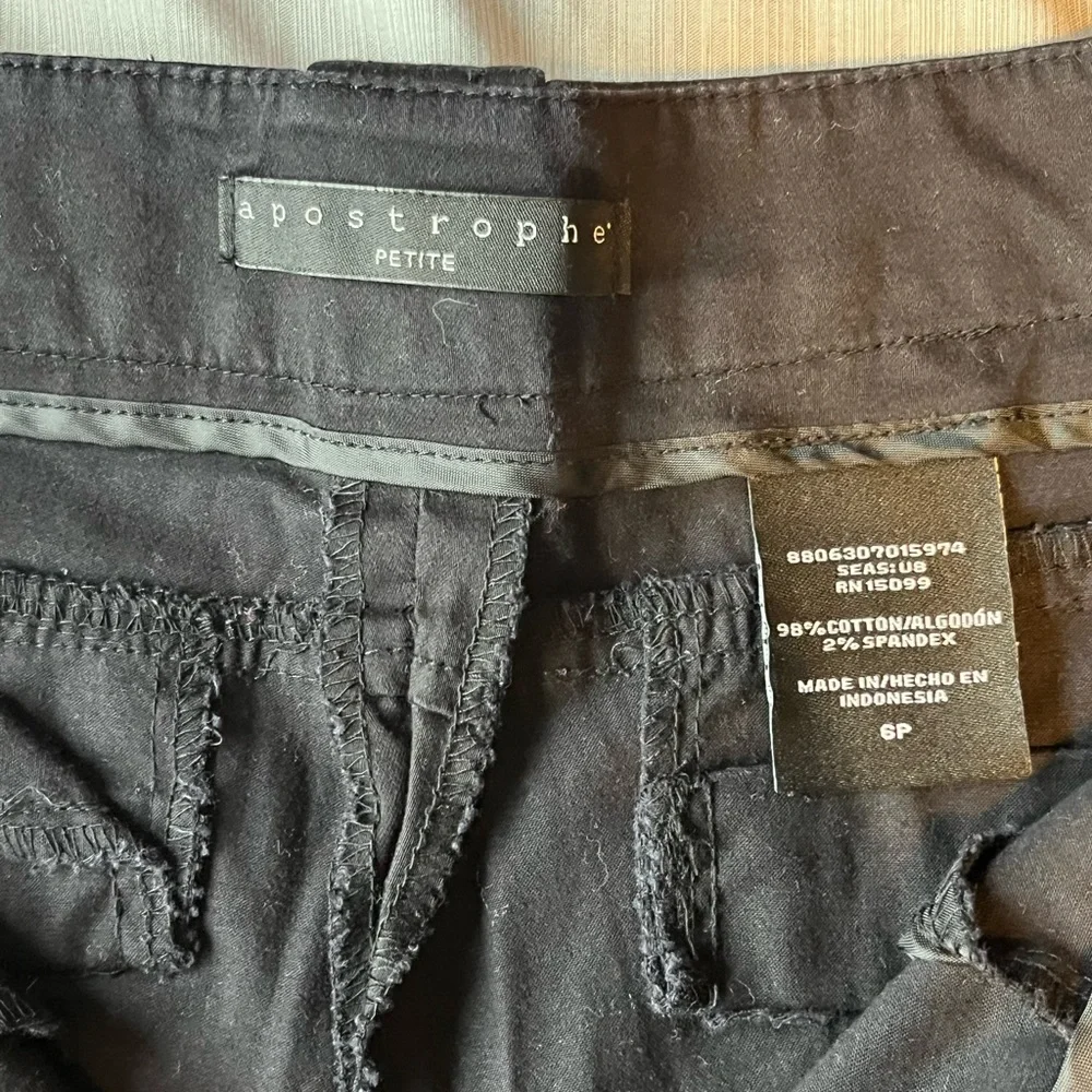 Apostrophe black capris 6 petite 4 pocket like new - Picture 3 of 4
